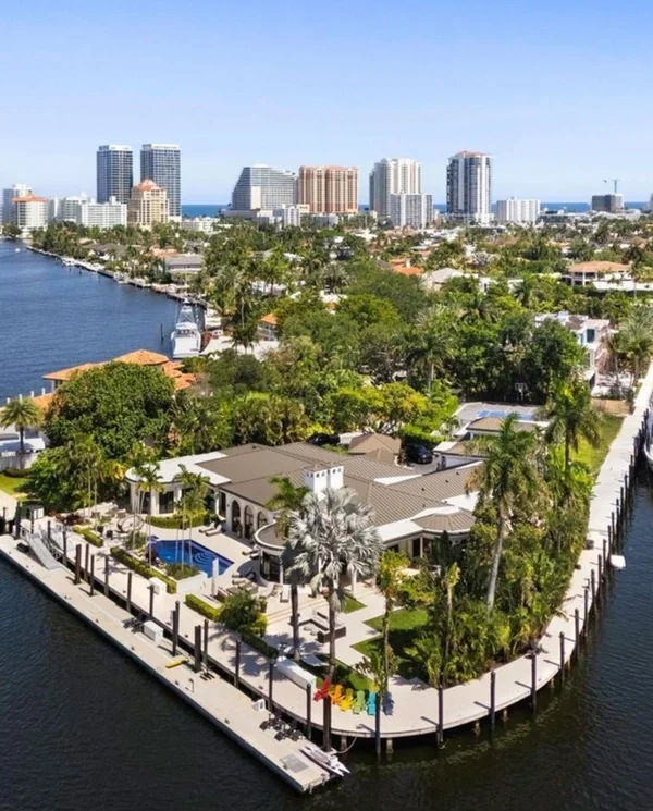 2300 Aqua Vista Boulevard, Fort Lauderdale, FL