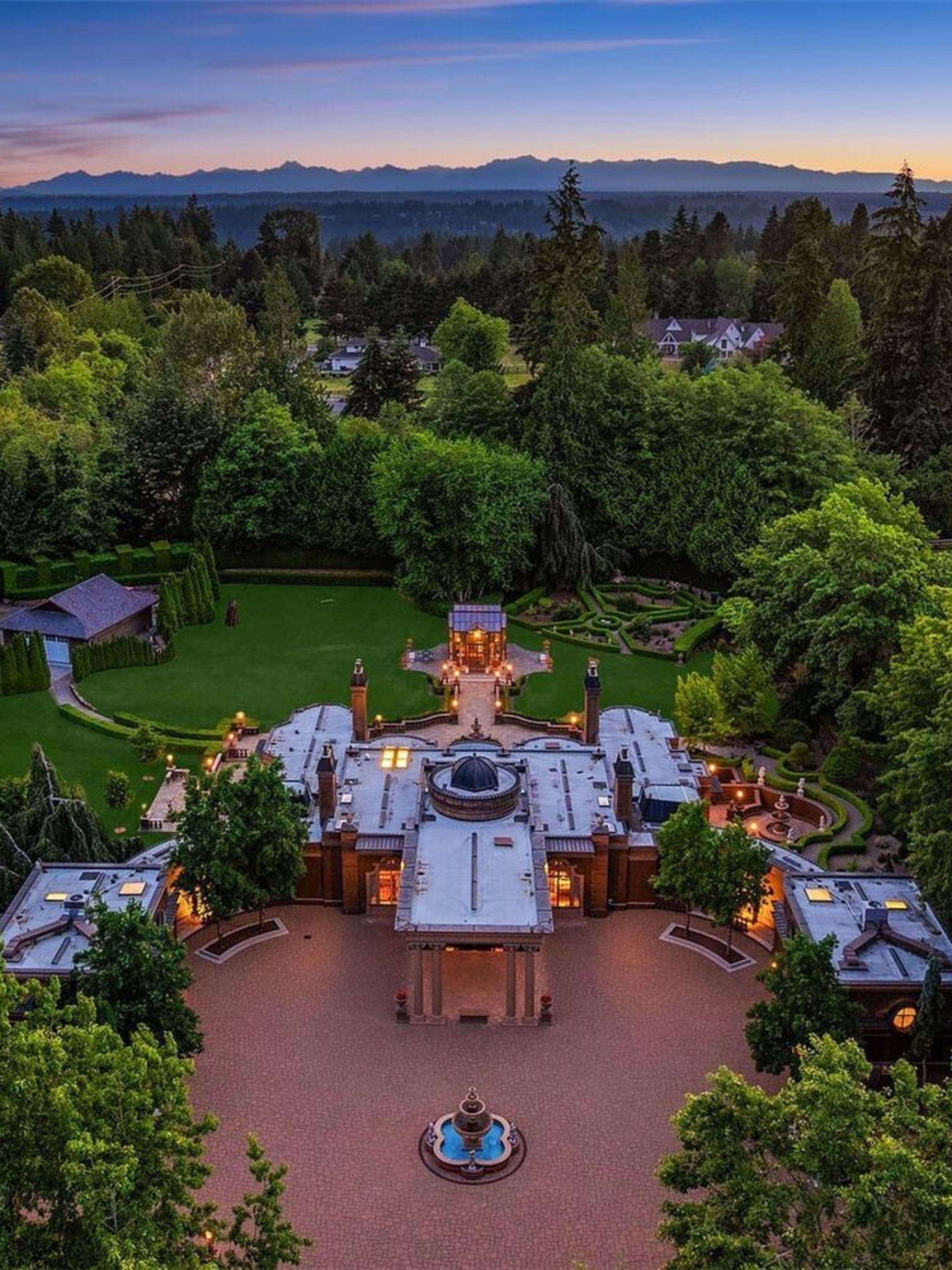 Woodinville, WA estate listed at $9.5M